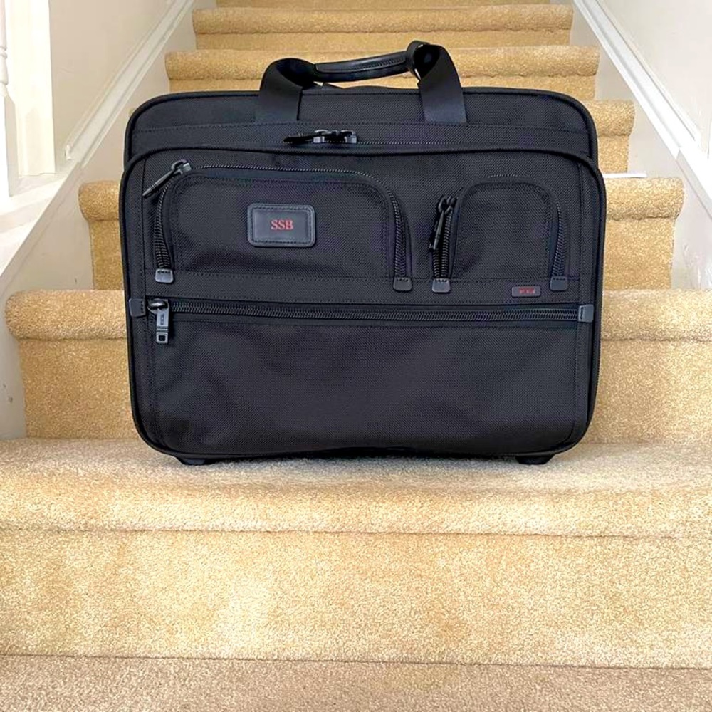 Tumi Expandable Organizer Laptop Brief - never used -  RRP $595! Grab a bargain!